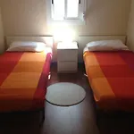 Turia شقة
