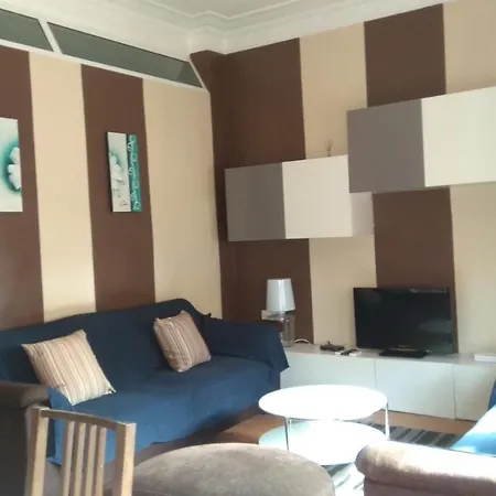 Turia Apartment